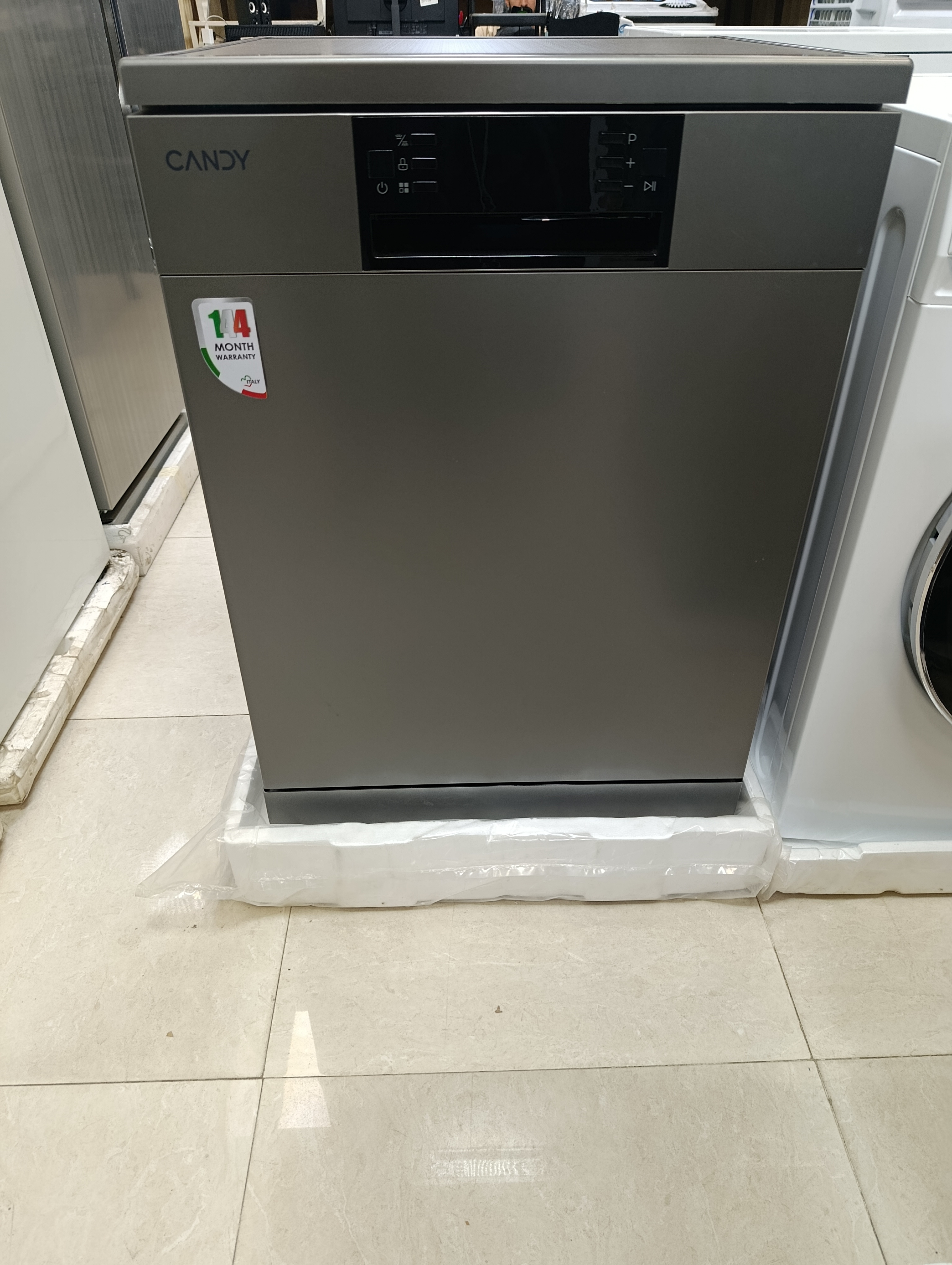 ظرفشویی 15 نفره کندی نقره ای مدل PFD315